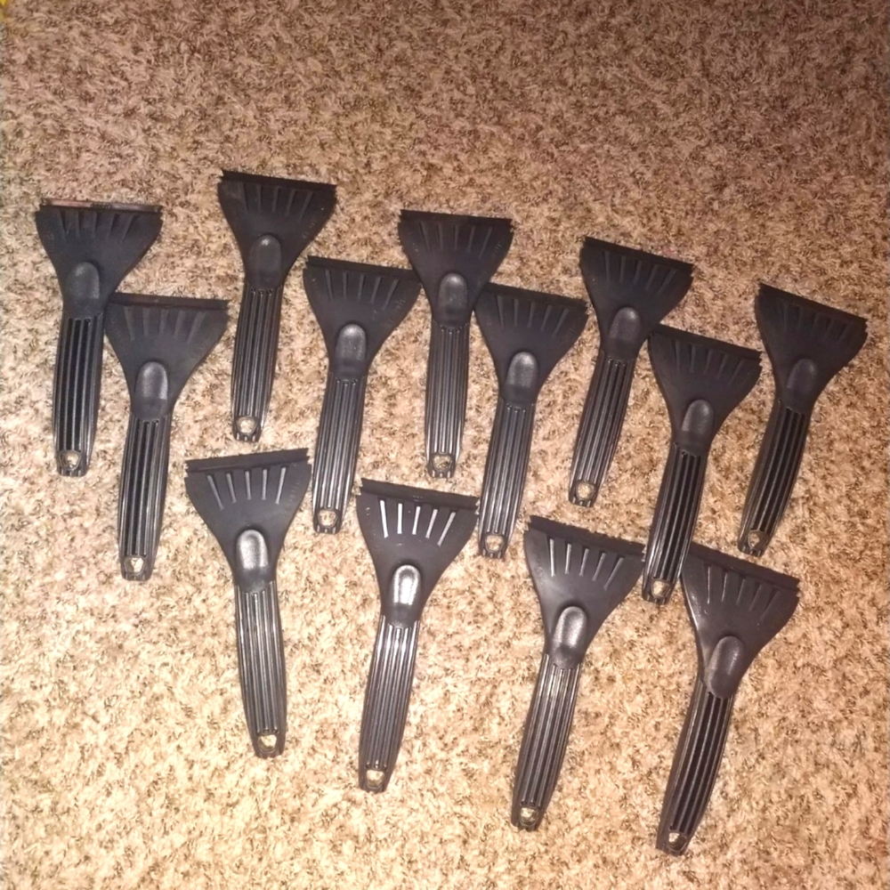 NEW! Ice Scraper Bundle (12)